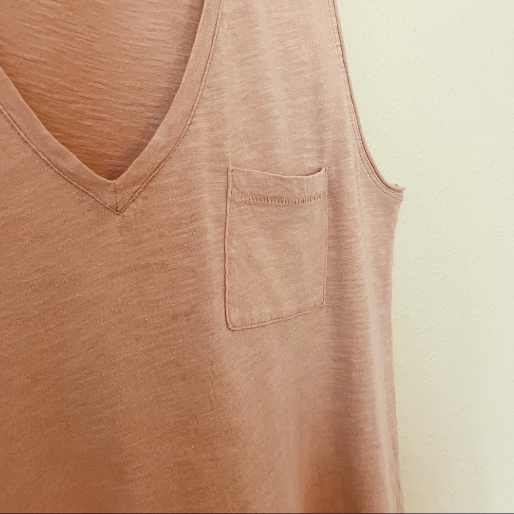 Madewell Basic Tank - Picture 2 of 5